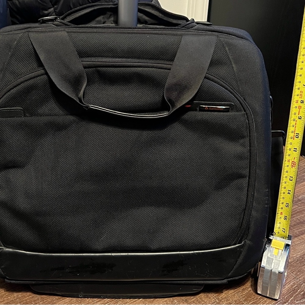 Samsonite Black Travel Bag briefcase w wheels